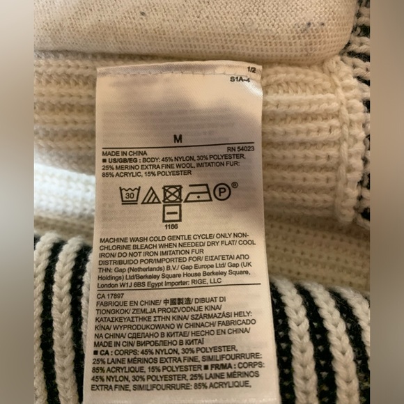 Banana Republic size M Vest New.Merino extrafine Wool/Faux fur/nylon/polyester - Picture 6 of 9